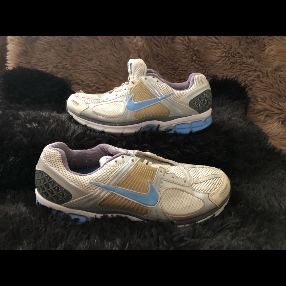 Nike Vomero 5
